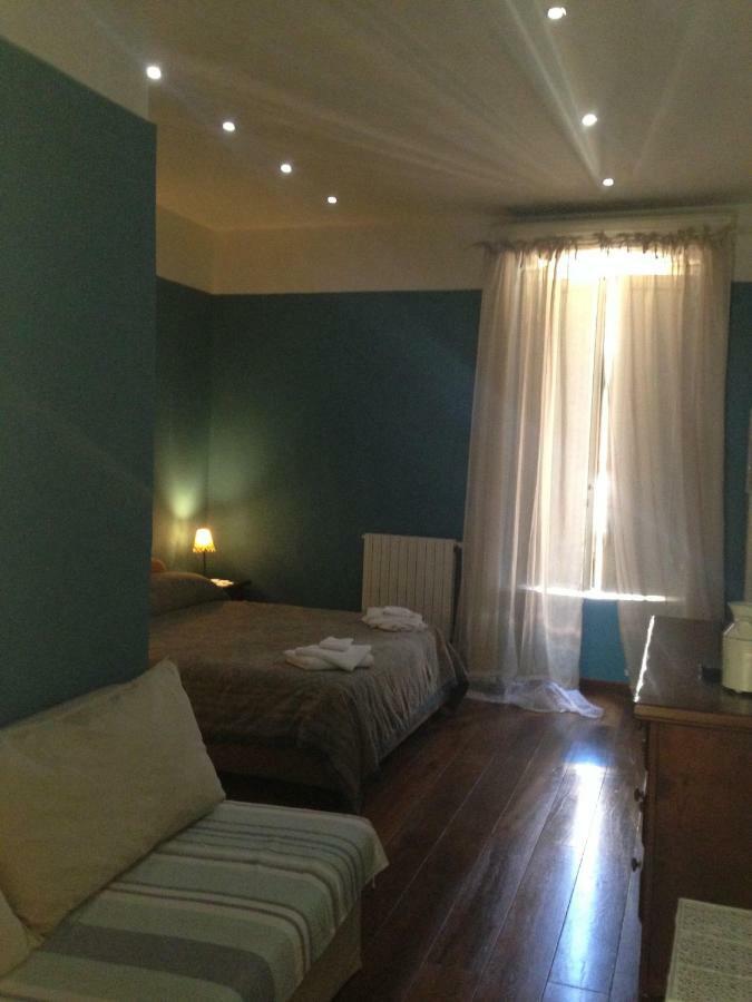 B & B Luca Giordano N6 Neapel Exteriör bild