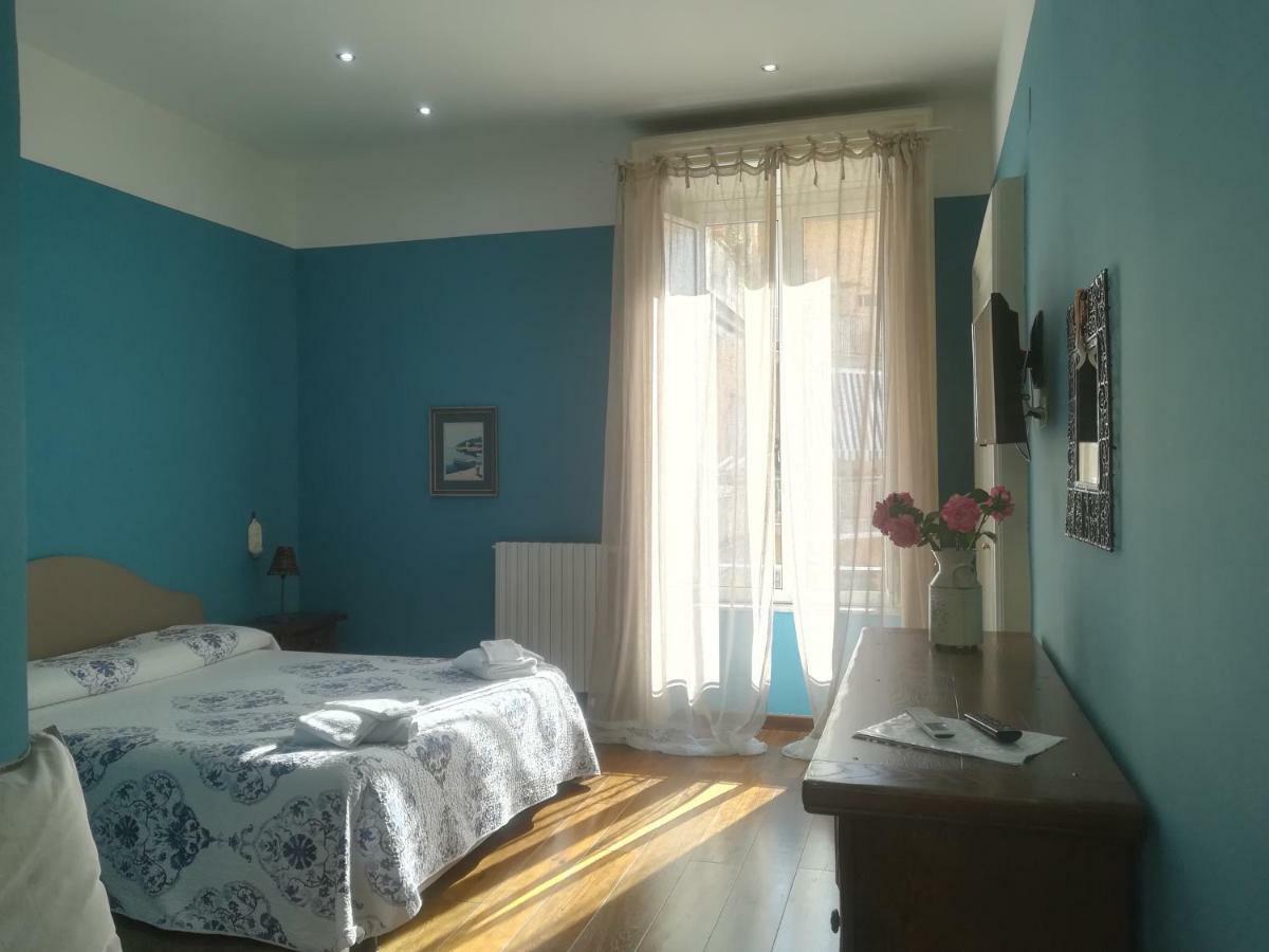 B & B Luca Giordano N6 Neapel Exteriör bild